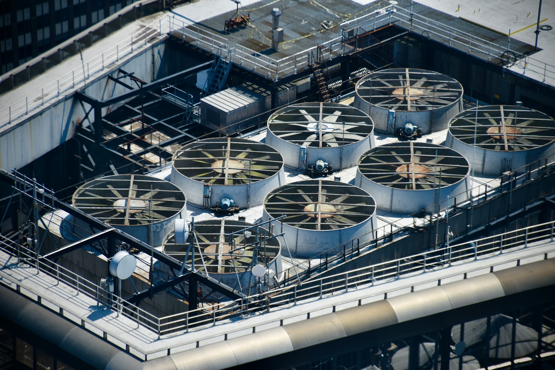 Industrial Exhaust Fan Energy Saving – How to Reduce Factory Ventilation Costs by 40%
